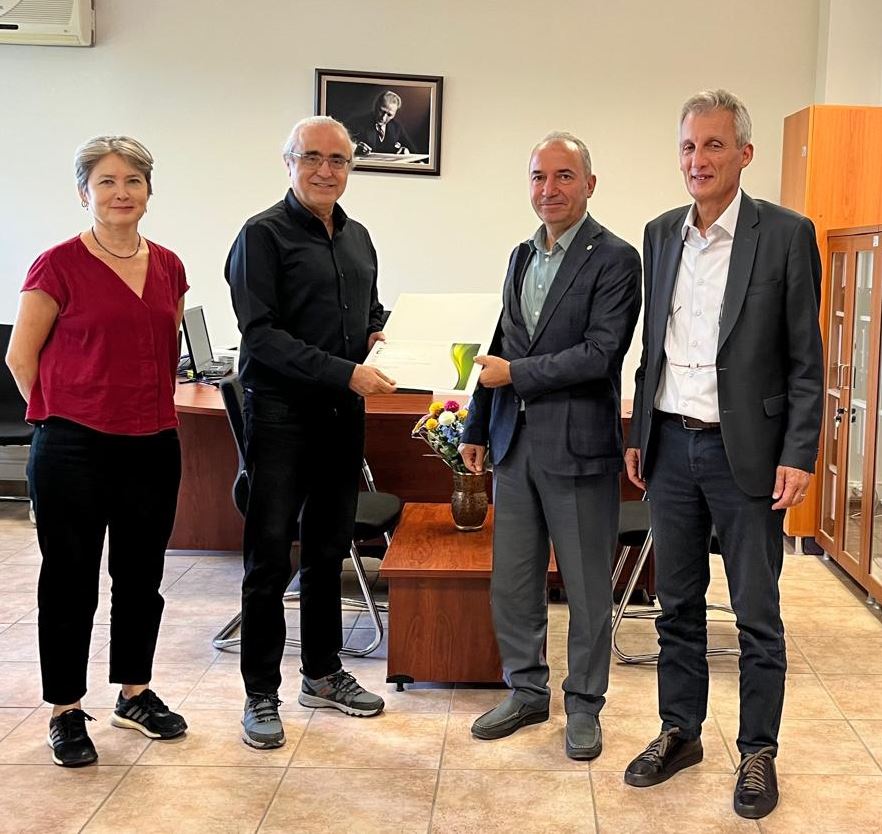 Hacettepe Üniversitesi Gıda Mühendisliği Bölüm Başkanı Prof. Dr. S. Aykut Aytaç'ı ziyaret ettik.