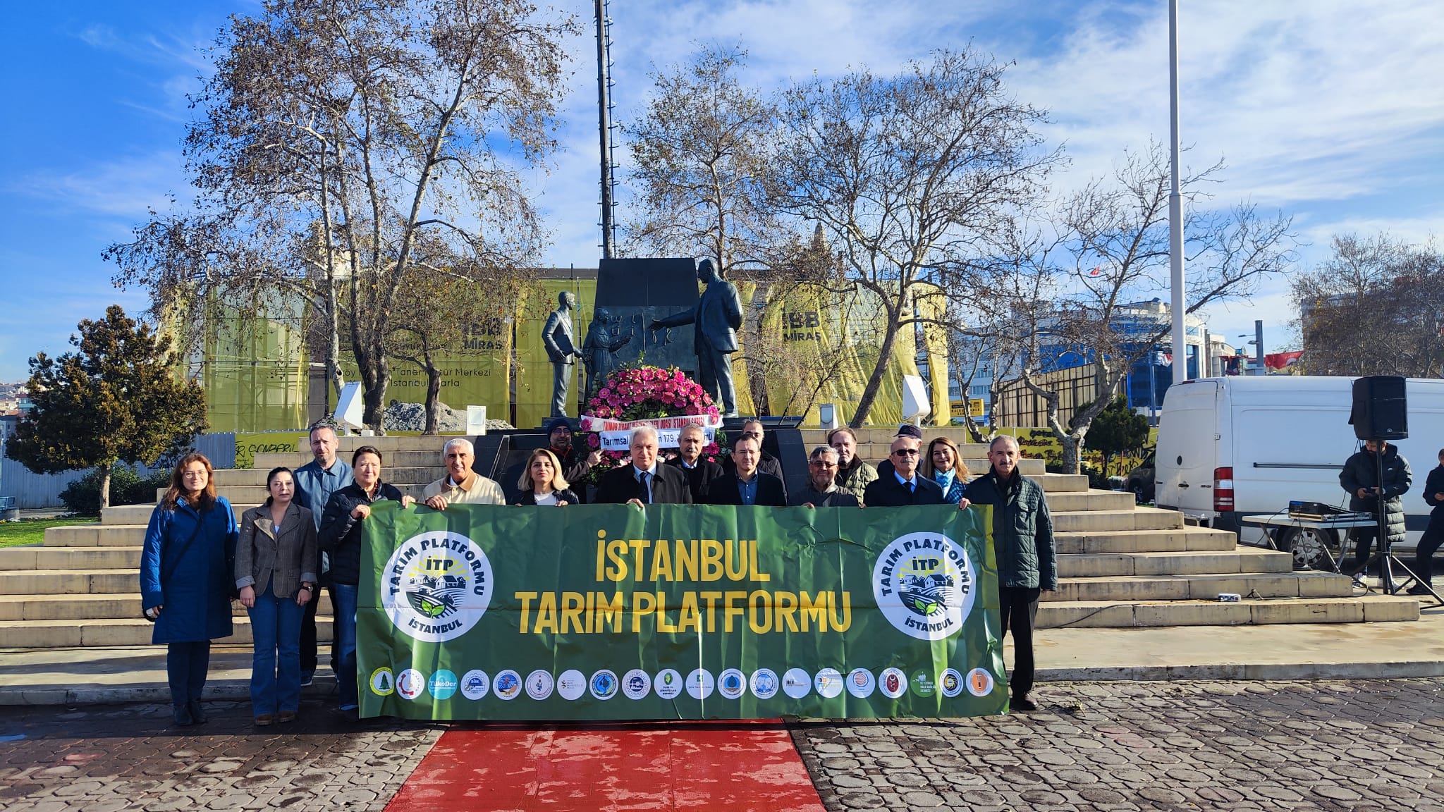 İSTANBUL TARIM PLATFORMU (İTP)/ TARIMSAL ÖĞRETİMİN 179. YIL DÖNÜMÜ KAPSAMINDA ÇELENK SUNUMU TÖRENİ VE BASIN AÇIKLAMASI GERÇEKLEŞTİRDİ